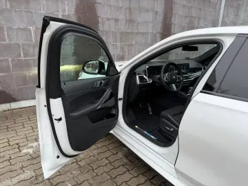 BMW X6 30d M SPORT PRO.LUFTFEDER.SOFTCL.PANO.AHK.22