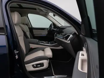BMW X5 xD50e M Sport 360 H K Panorama Individual 22