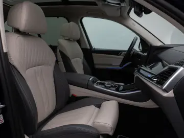 BMW X5 xD50e M Sport 360 H K Panorama Individual 22