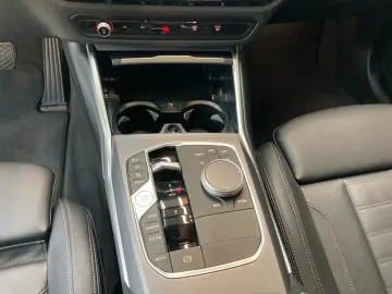 BMW 320i Aut. Adapt. LED Individual Inno Memory 360