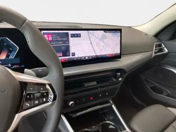 BMW 320i Aut. Adapt. LED Individual Inno Memory 360