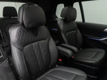 BMW X7 M60i xD 360 SkyLounge Individual-Voll 23Zoll