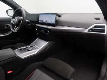 BMW 320i M Sport 360  DAB HiFi HUD Individual 18Zoll
