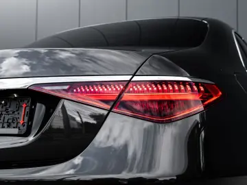 MERCEDES-BENZ S 400 d 4Matic STANDHEIZUNG 4 x MASSAGE 19`AMG