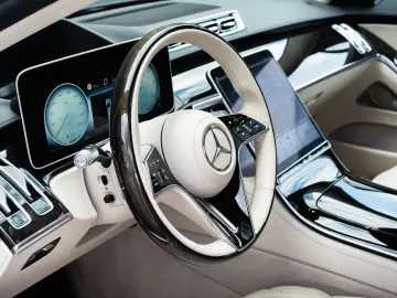 MERCEDES-BENZ S 400 d 4Matic STANDHEIZUNG 4 x MASSAGE 19`AMG