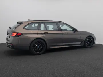 BMW 530e xD M Sport H K DAB HUD Individual 19Zoll