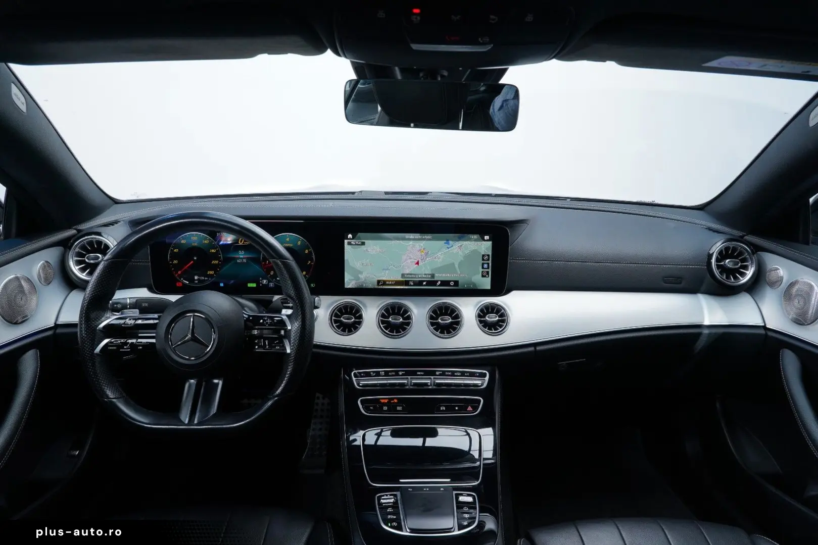 MERCEDES-BENZ E 300 Coupé AMG 9G LED PANO BURM 360