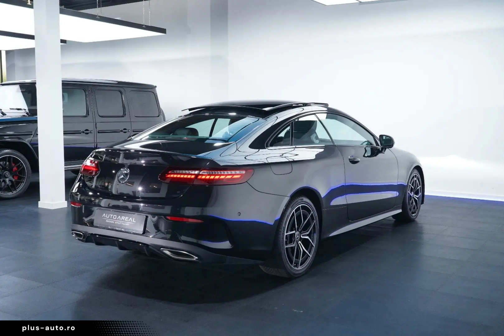 MERCEDES-BENZ E 300 Coupé AMG 9G LED PANO BURM 360
