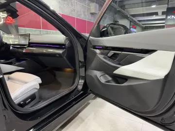 BMW 540 d xDrive M Sport Individual  M-Fahrwerk AHK