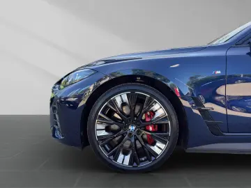 BMW i4 eDrive40 Gran Coupe Individual HUD 1 59%