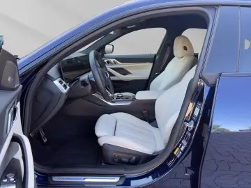 BMW i4 eDrive40 Gran Coupe Individual HUD 1 59%