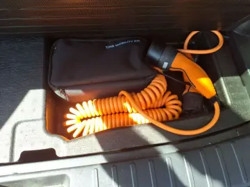 HYUNDAI Tucson Prime Plug-In Hybrid 4WD KRELL LEDER NAVI