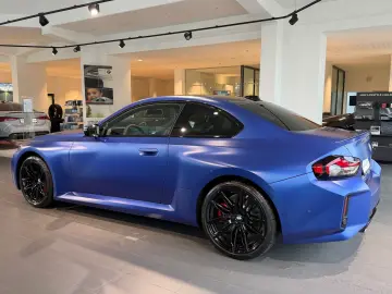 BMW M2 Coupé INDIVIDUAL M RACE TRACK PAKET Head-Up