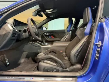 BMW M2 Coupé INDIVIDUAL M RACE TRACK PAKET Head-Up