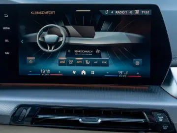BMW X1 xDrive20d M SPORT.DR.ASS.PR.ASS.SHZ.2STÜCK