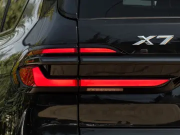 BMW BMW X7 40d M PRO.SITZ.LÜFT.ICONICG.DR.ASS.PR.AHK