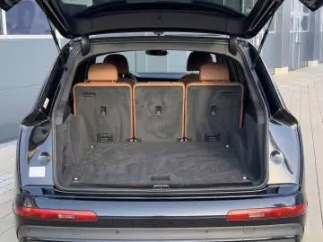 AUDI Q7 55 TFSI e quattro Competition Plus