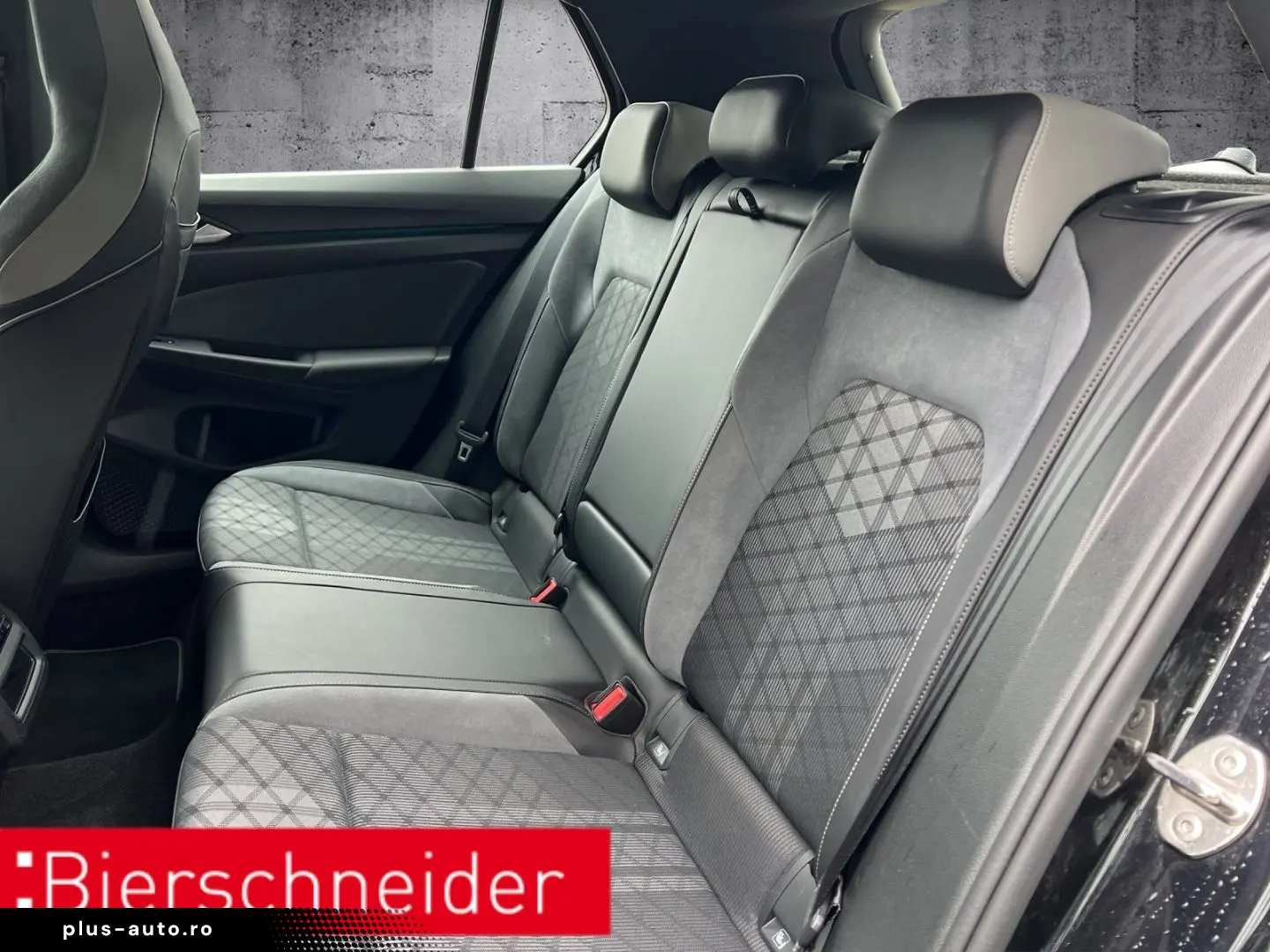 VW Golf 8 1.5 eTSI DSG R-Line APP-CONNECT SHZ 17 DA