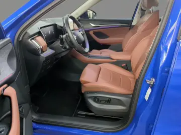 SKODA Kodiaq Selection iV 1.5 TSI DSG MATRIX NAV HuD