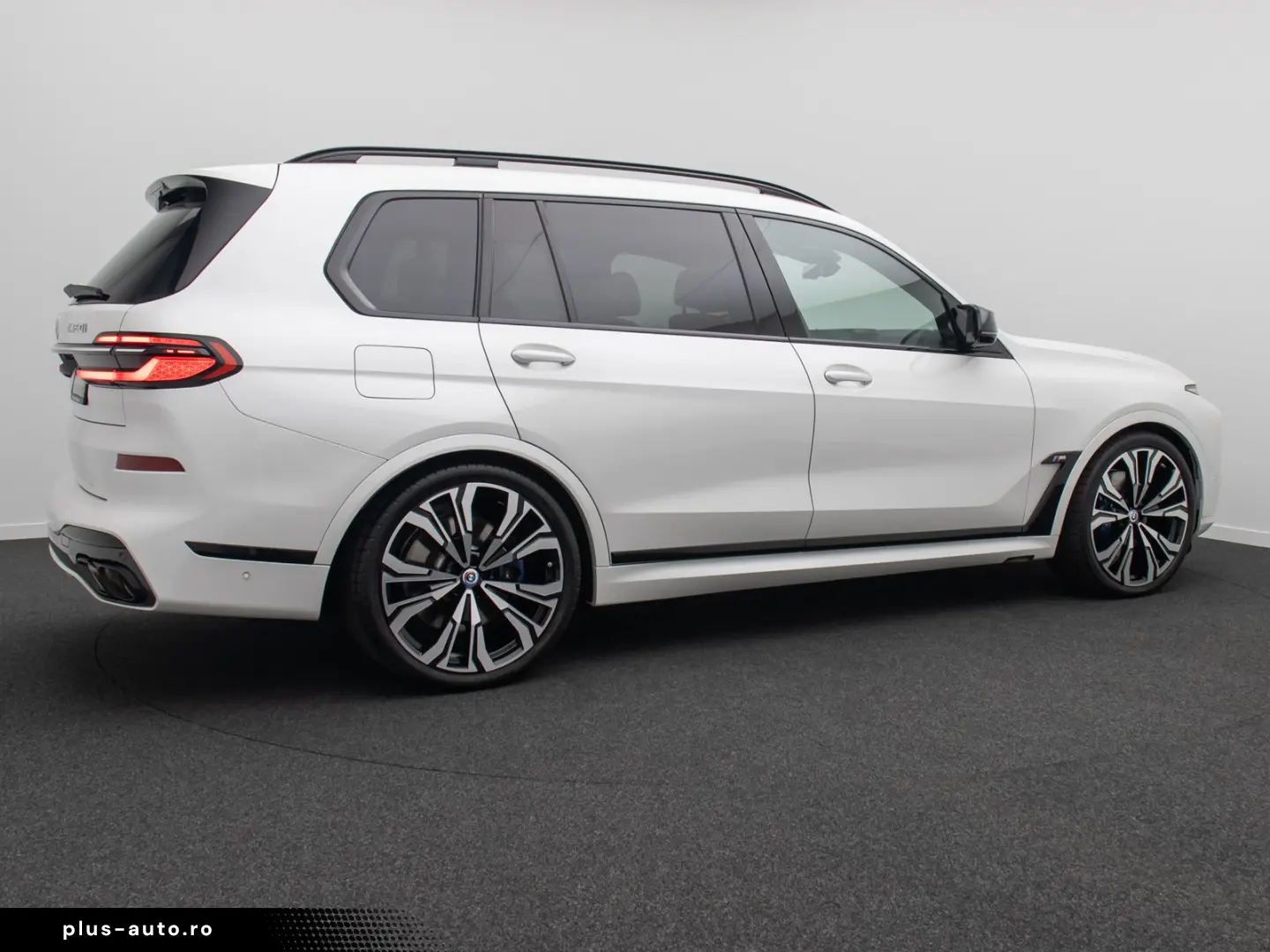 BMW X7 M60i xD Individual HUD B&W SoftCL 23Zoll VOLL