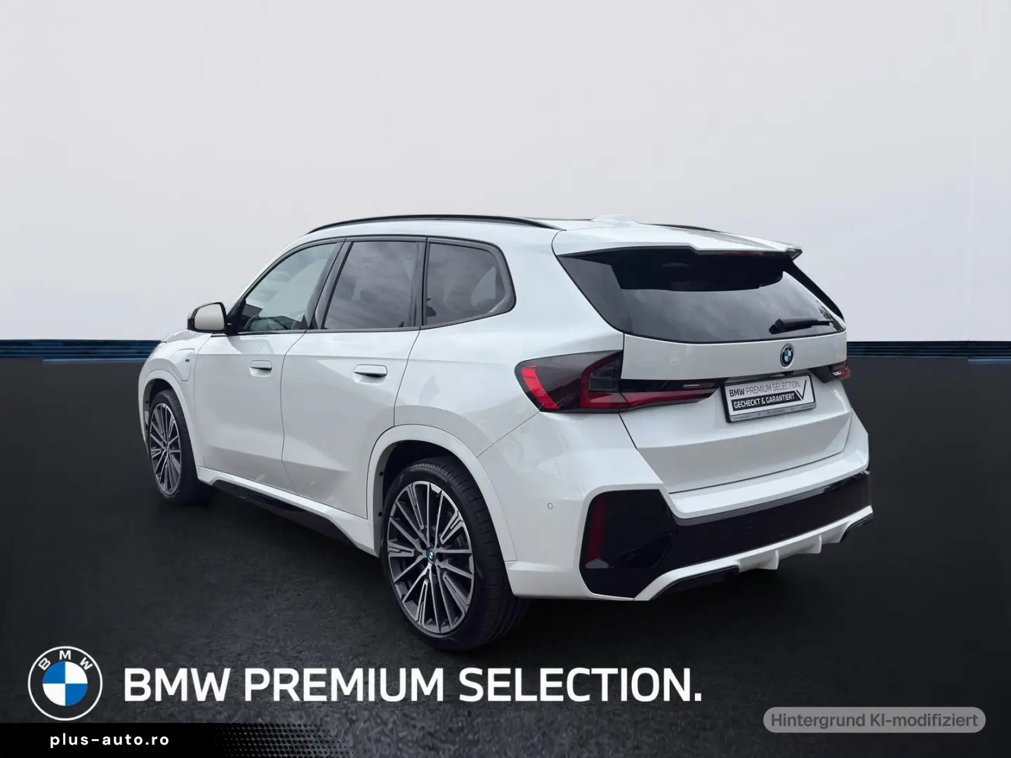 BMW X1 xDrive30e M SPORT LED PANO AHK HEAD UP DISPLA