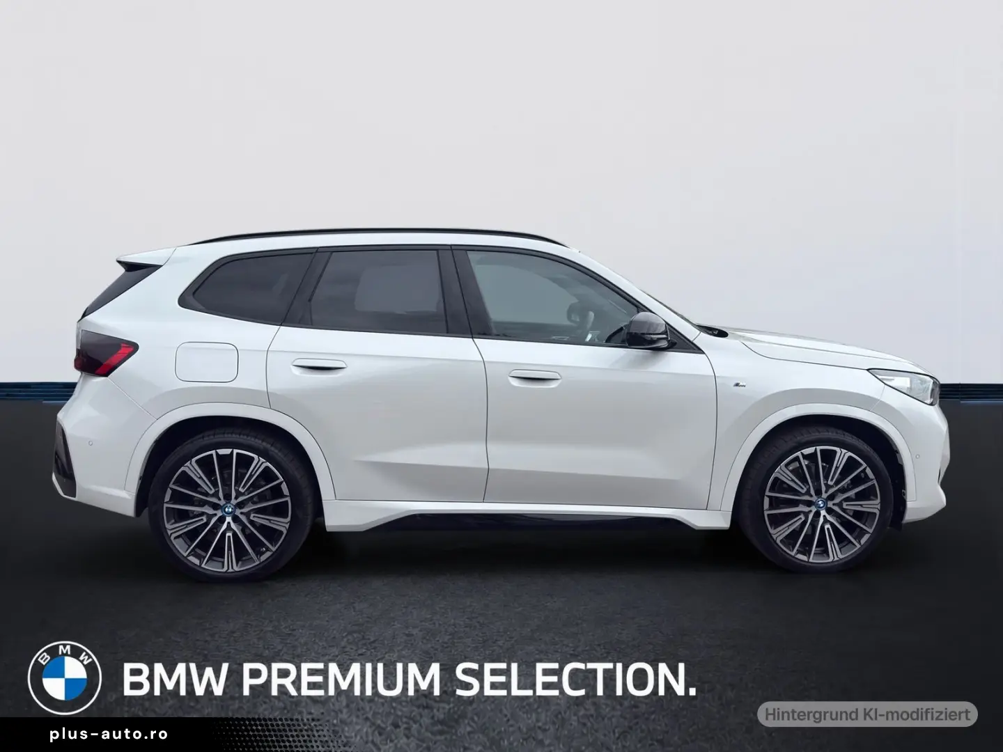 BMW X1 xDrive30e M SPORT LED PANO AHK HEAD UP DISPLA