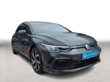 VW Golf VIII R-Line 1.5 eTSI DSG AHK LED APP RFK SH