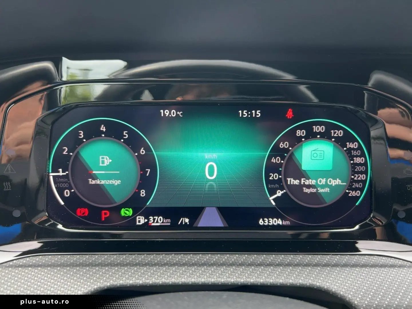 VW Golf VIII R-Line 1.5 eTSI DSG AHK LED APP RFK SH