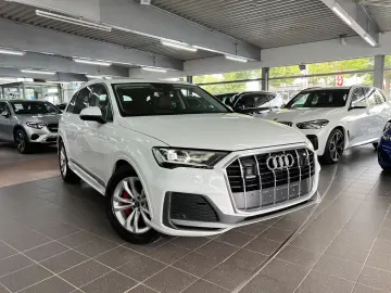 AUDI Q7 55 TFSIe quattro S line Luft-Pano-AHK-ACC-AMB
