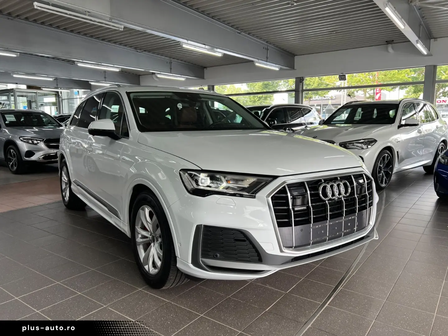 AUDI Q7 55 TFSIe quattro S line Luft-Pano-AHK-ACC-AMB