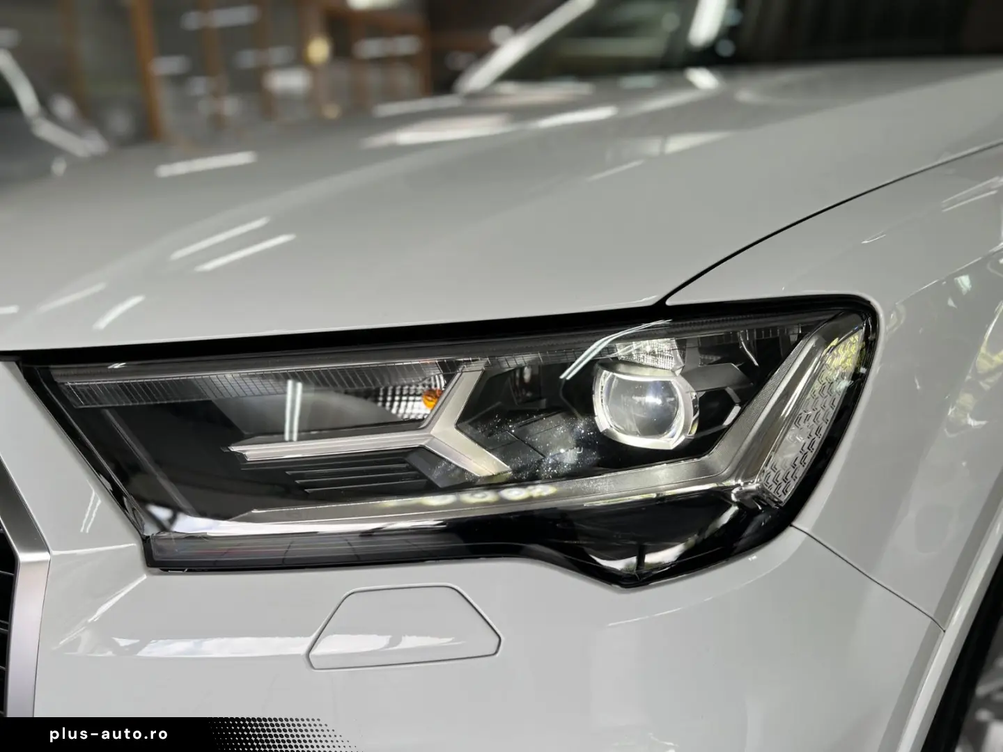 AUDI Q7 55 TFSIe quattro S line Luft-Pano-AHK-ACC-AMB