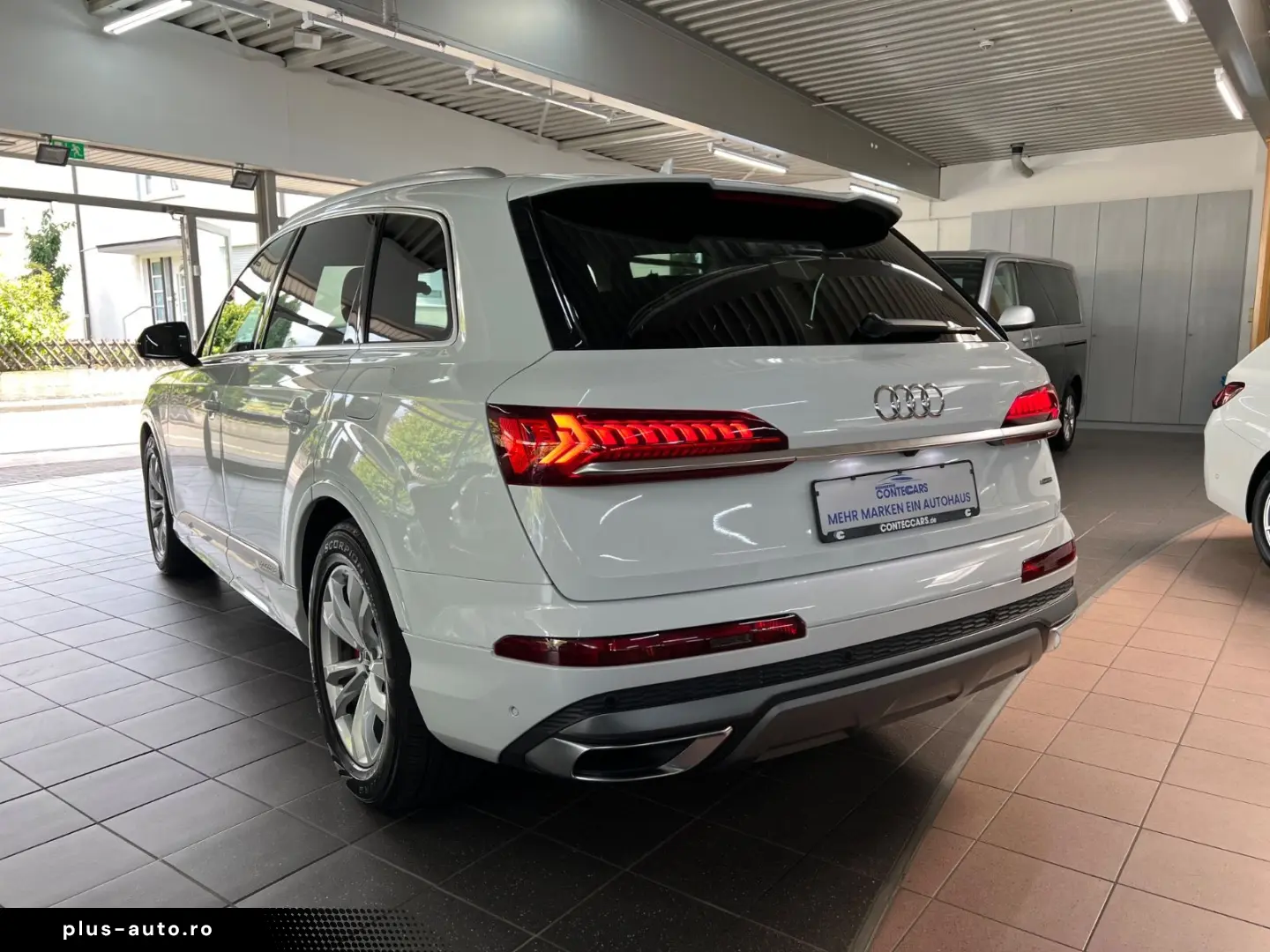 AUDI Q7 55 TFSIe quattro S line Luft-Pano-AHK-ACC-AMB