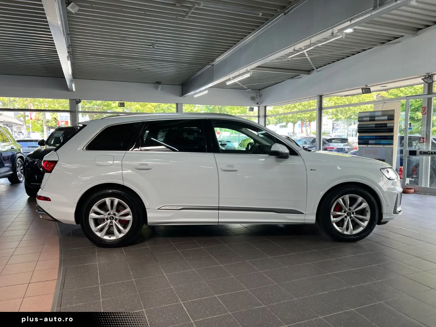 AUDI Q7 55 TFSIe quattro S line Luft-Pano-AHK-ACC-AMB