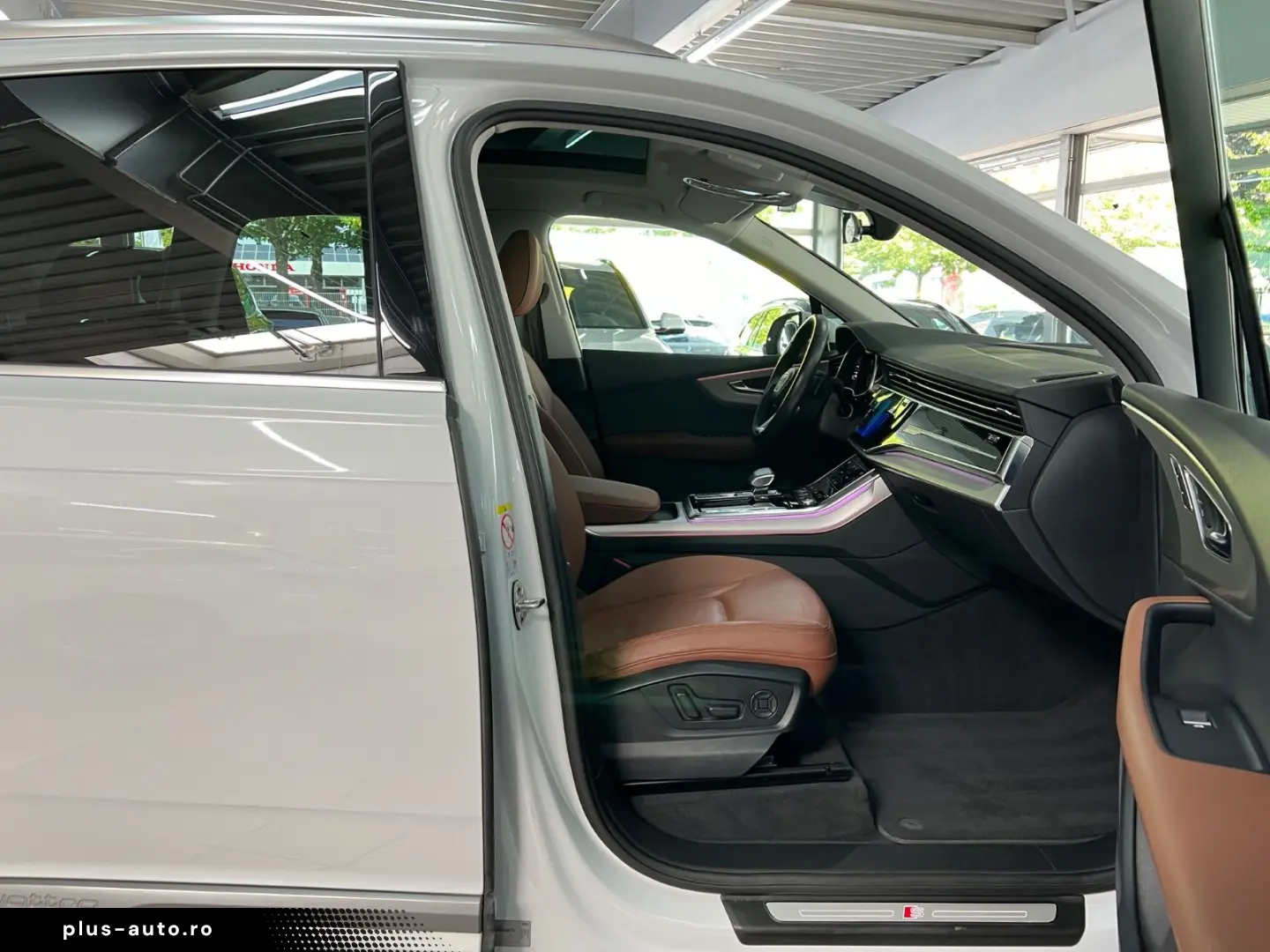 AUDI Q7 55 TFSIe quattro S line Luft-Pano-AHK-ACC-AMB