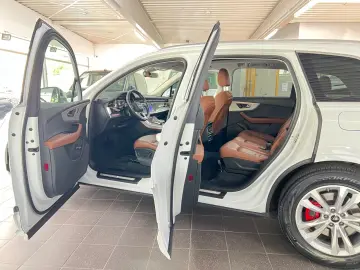 AUDI Q7 55 TFSIe quattro S line Luft-Pano-AHK-ACC-AMB