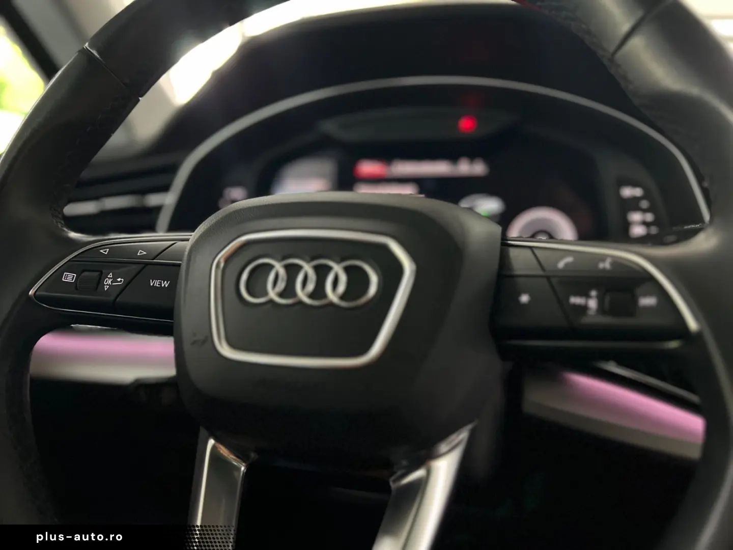 AUDI Q7 55 TFSIe quattro S line Luft-Pano-AHK-ACC-AMB