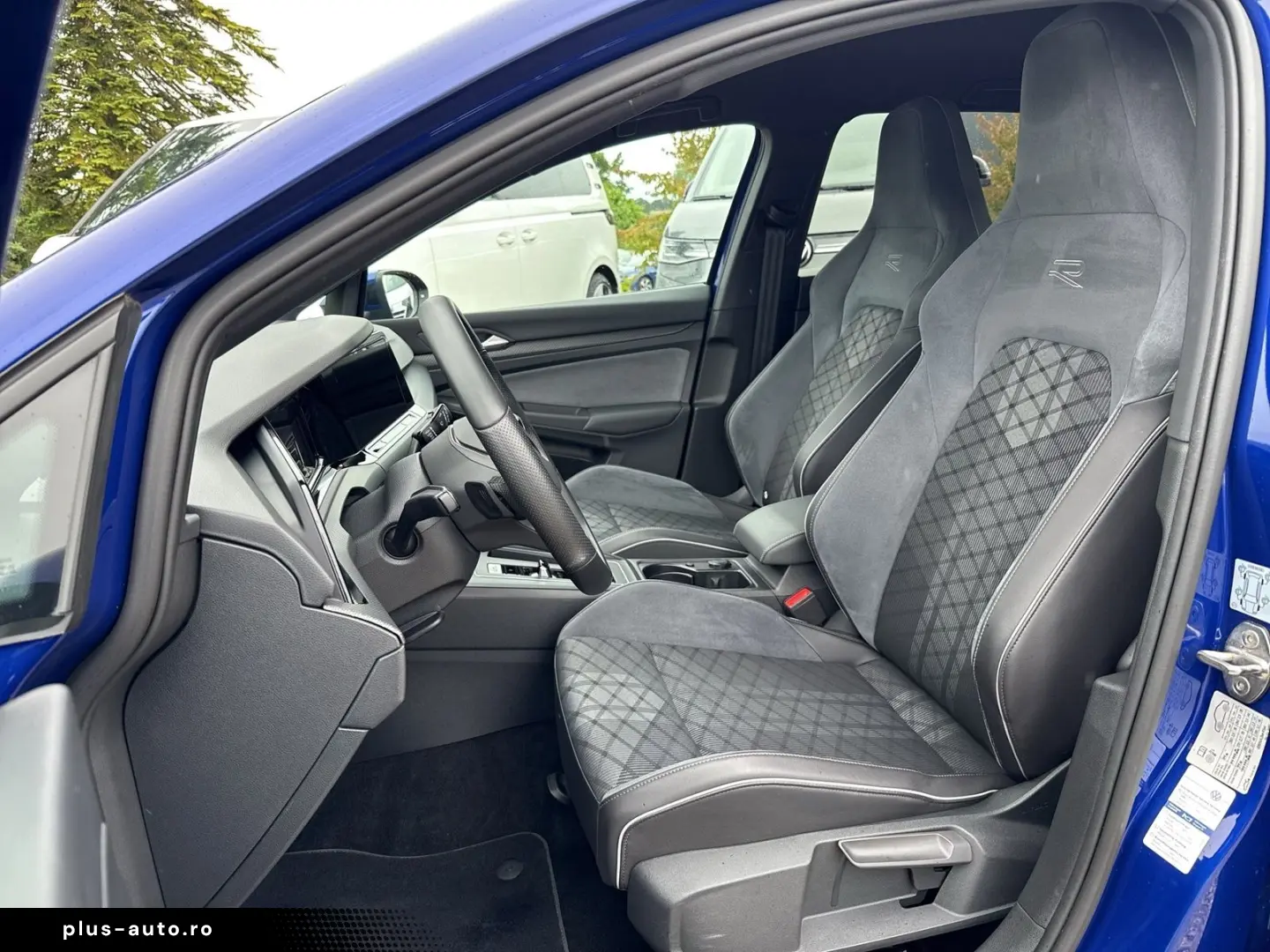 VW Golf R-Line 4Motion TSI DSG CarPlay Kamera StHz
