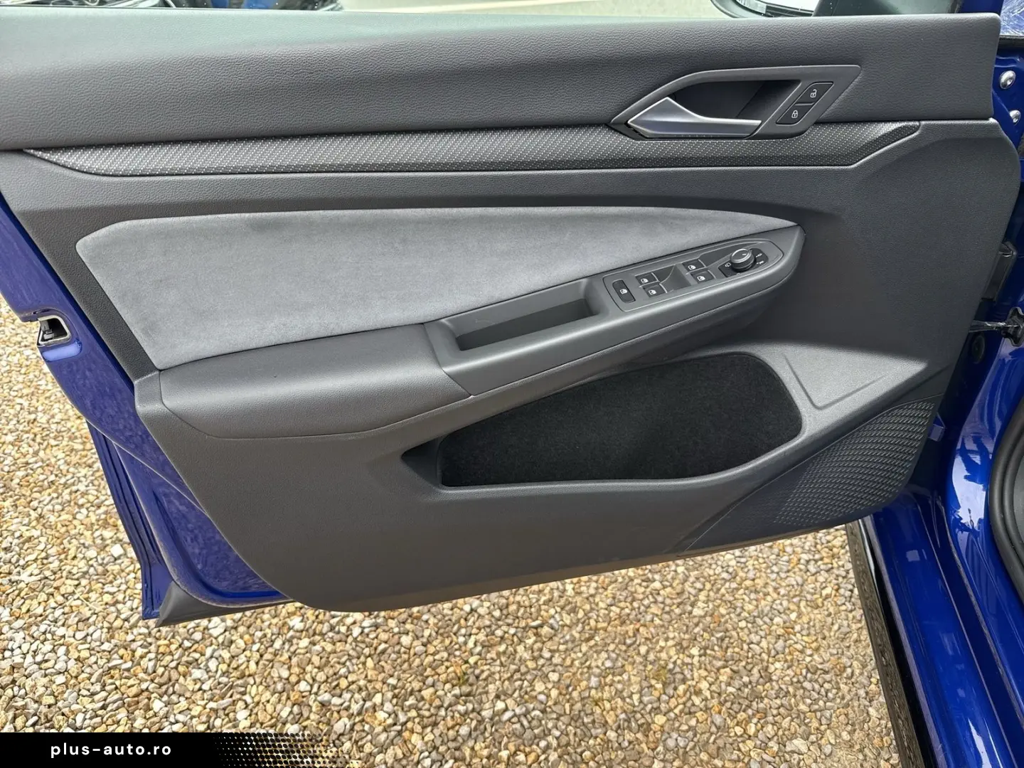 VW Golf R-Line 4Motion TSI DSG CarPlay Kamera StHz