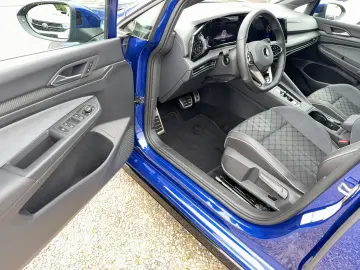 VW Golf R-Line 4Motion TSI DSG CarPlay Kamera StHz