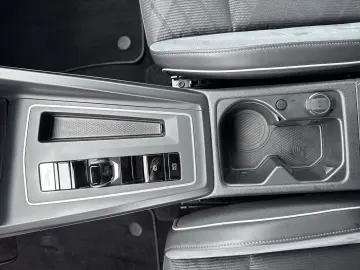 VW Golf R-Line 4Motion TSI DSG CarPlay Kamera StHz