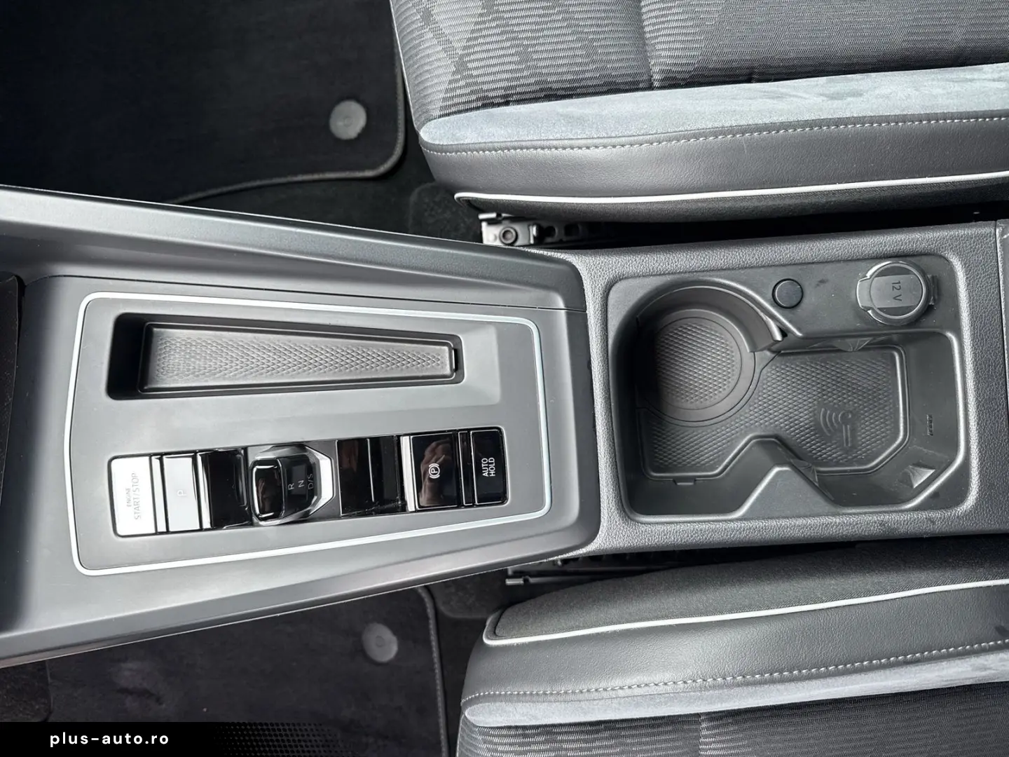 VW Golf R-Line 4Motion TSI DSG CarPlay Kamera StHz