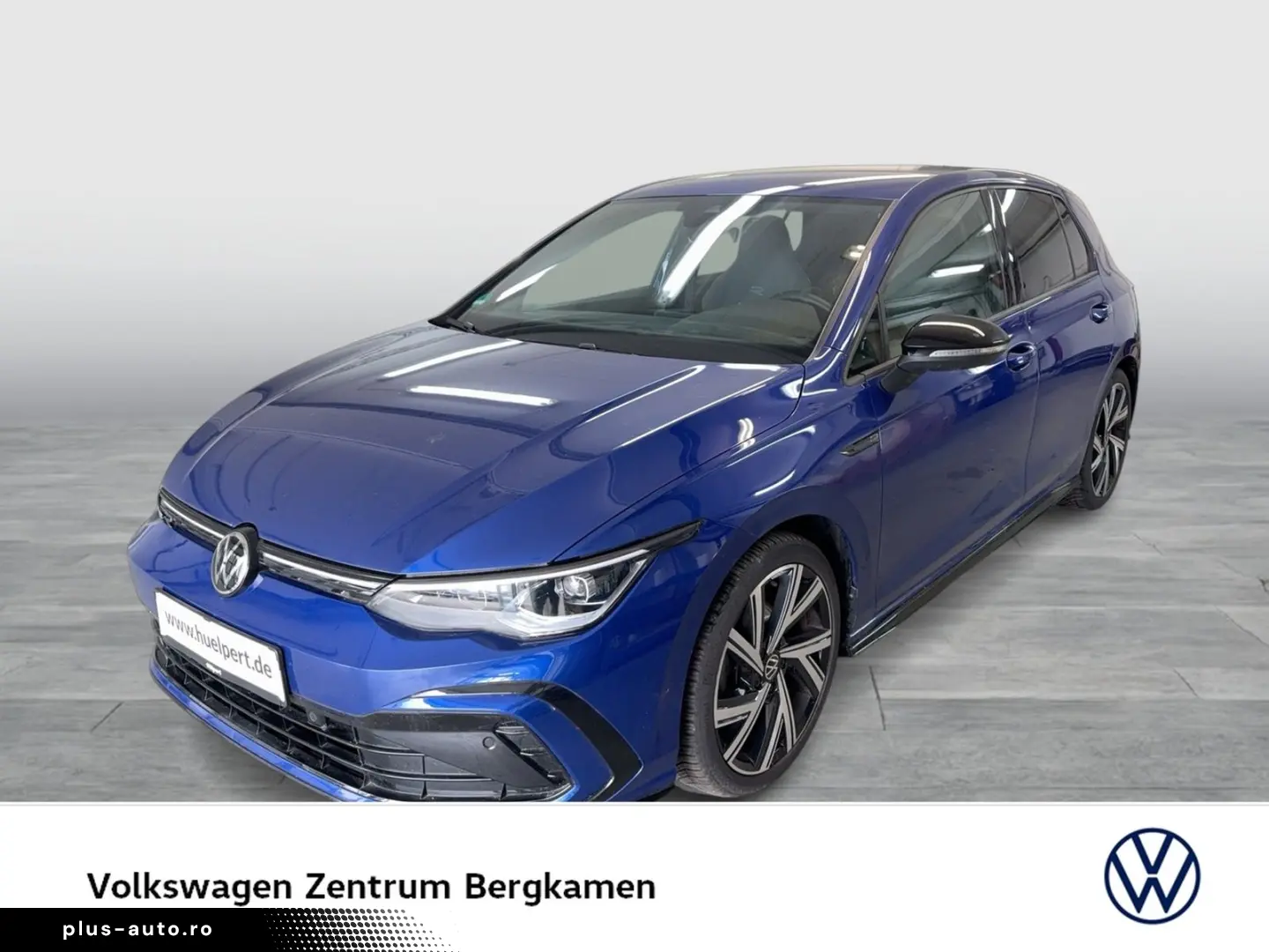 VW Golf VIII 1.5 eTSI R-LINE BLACK STYLE CAM LM18
