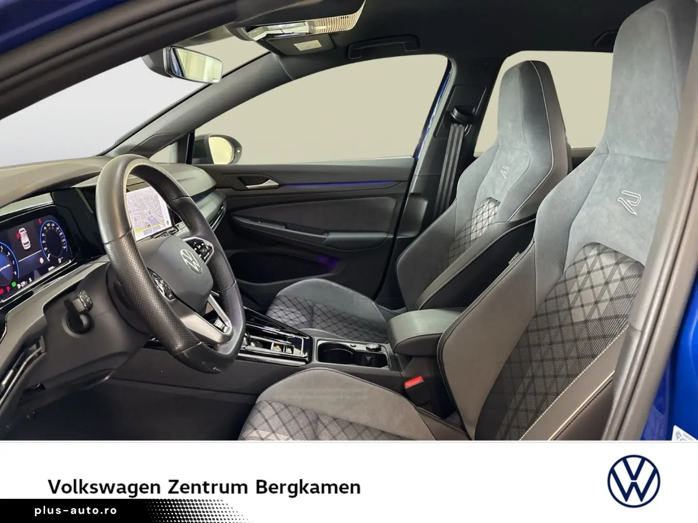VW Golf VIII 1.5 eTSI R-LINE BLACK STYLE CAM LM18