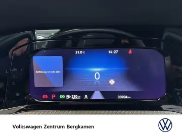 VW Golf VIII 1.5 eTSI R-LINE BLACK STYLE CAM LM18
