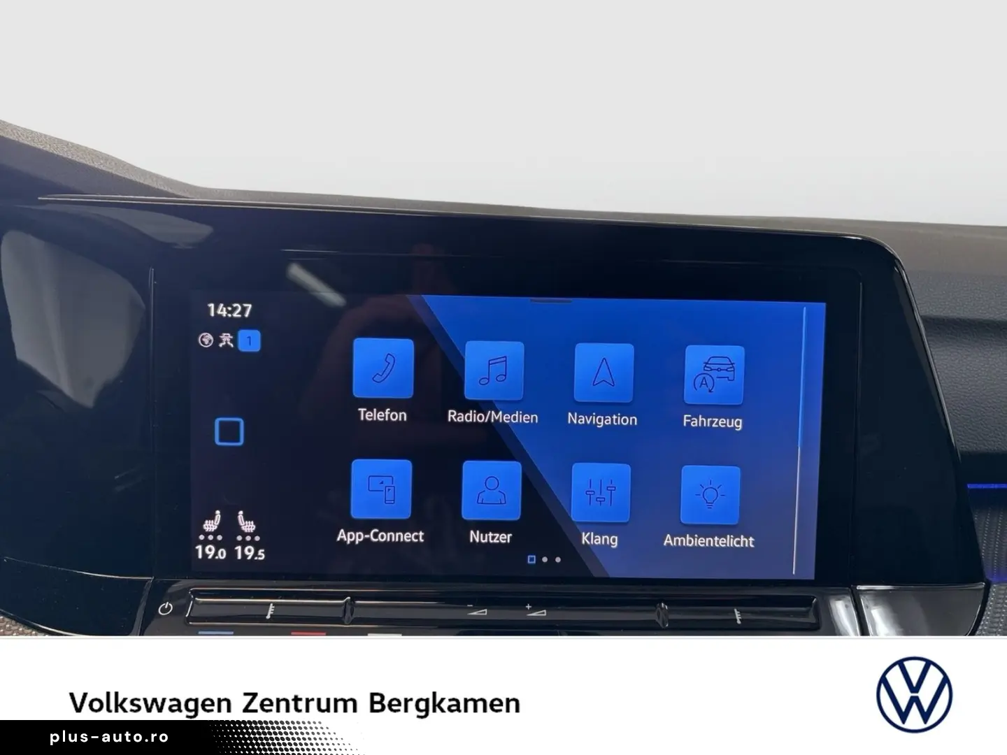 VW Golf VIII 1.5 eTSI R-LINE BLACK STYLE CAM LM18