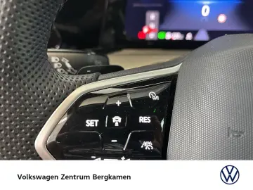 VW Golf VIII 1.5 eTSI R-LINE BLACK STYLE CAM LM18