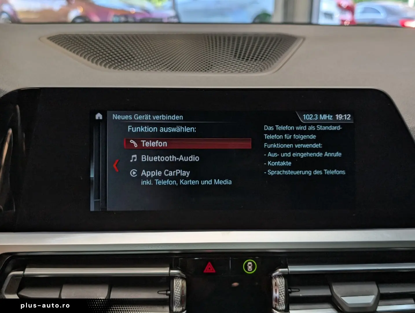 BMW 320 i M Sport Navi Shadow HUD LED TEMPO PANO AHK