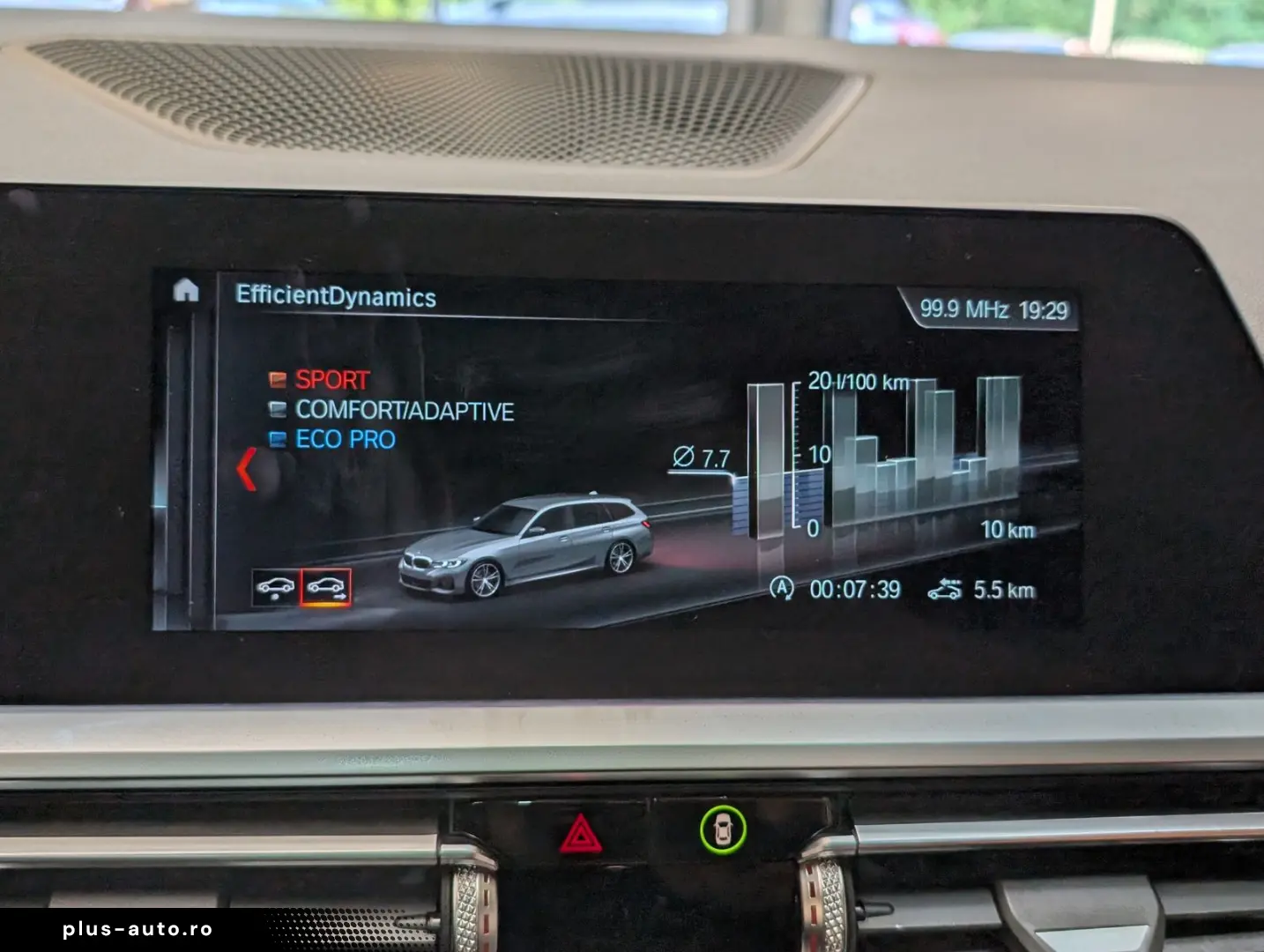 BMW 320 i M Sport Navi Shadow HUD LED TEMPO PANO AHK
