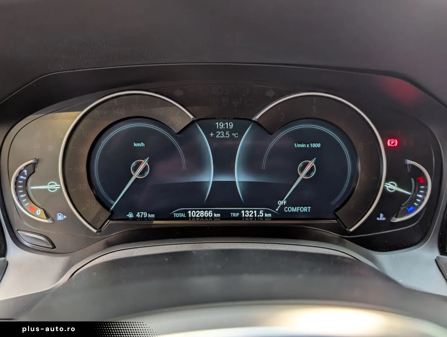 BMW 320 i M Sport Navi Shadow HUD LED TEMPO PANO AHK