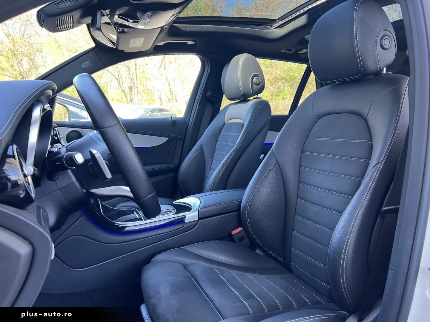 MERCEDES-BENZ GLC 300 4M AMG Pano Business Plus Trit&hellip;